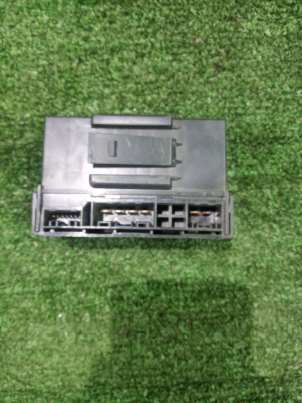 Электронный блок Honda Fit GP5 LEB