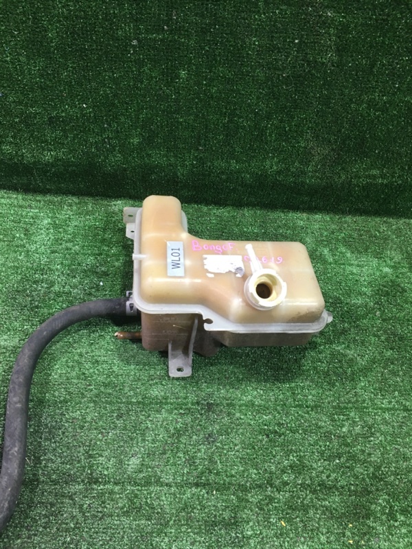 Запчасть бачок расширительный MAZDA BONGO FRIENDEE SGLR контрактная Бачок расширительный MAZDA BONGO FRIENDEE SGLR контрактная