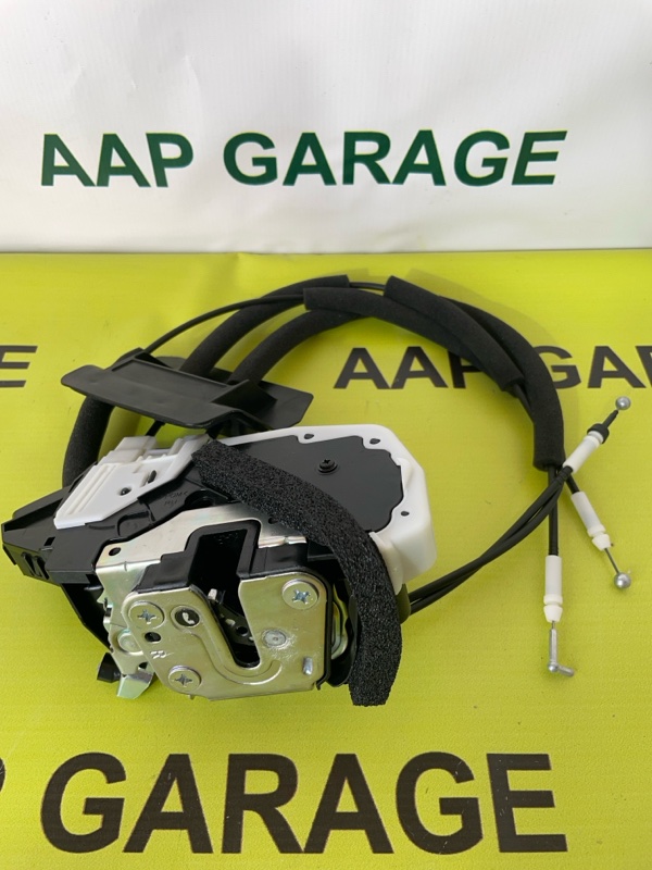 Замок двери передний правый QX70/FX S51