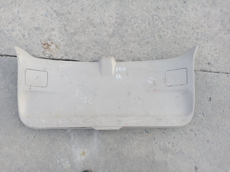 Накладка крышки багажника Nissan Liberti RM12 QR20 1998 задняя