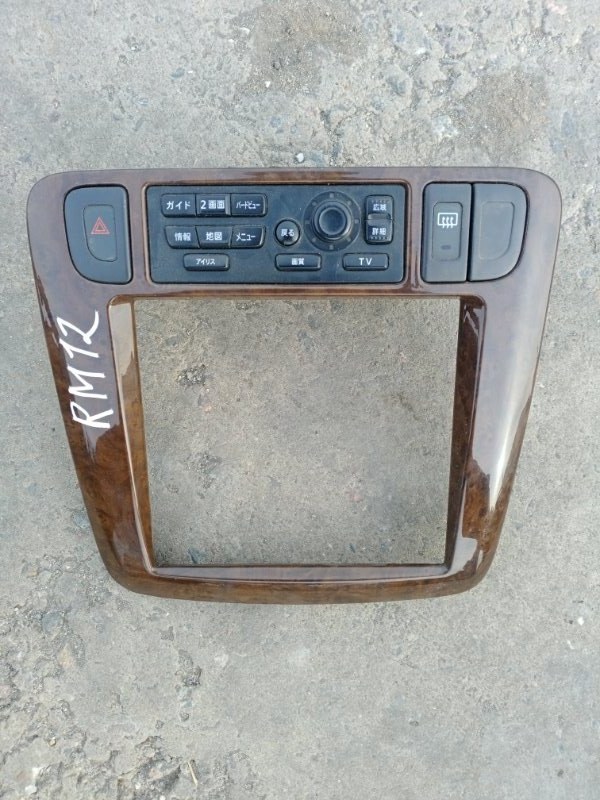Рамка магнитофона Nissan Liberty RM12 QR20 1998 передняя