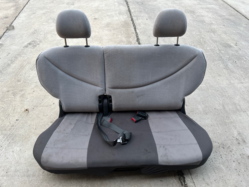 Сиденье Toyota Vitz NCP10 1NZFE 1996 заднее