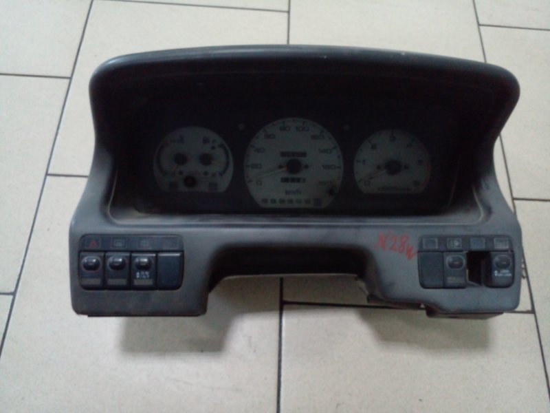 Панель приборов Mitsubishi Rvr N28W 4D68 1997 передний