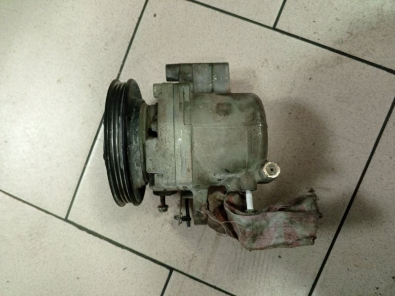 Компрессор кондиционера DAIHATSU MIRA 2010 L275S kf-ve 88310-B2180 контрактная