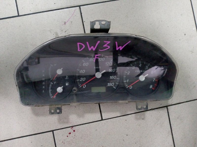 Панель приборов Mazda Demio DW3W B3 2000 передний