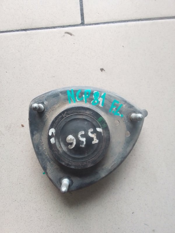 Отбойник передний левый TOYOTA SIENTA 2003-2006 NCP81 1NZ контрактная