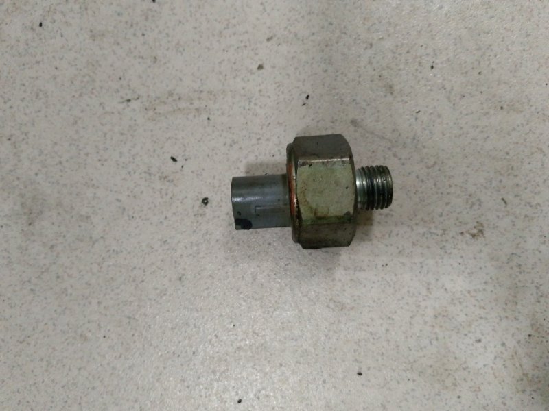 Запчасть датчик давления масла TOYOTA CAMRY 2001-2006 ACV30 1AZFE контрактная ДАТЧИК ДАВЛЕНИЯ МАСЛА TOYOTA CAMRY 2001-2006 ACV30 1AZFE контрактная