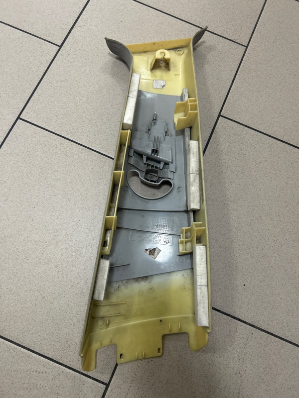 НАКЛАДКА СТОЙКИ левая X5 2000-2007 E53 306S3