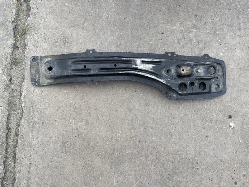 БАЛКА передняя COROLLA 2001-2003 zZE121 1zzfe