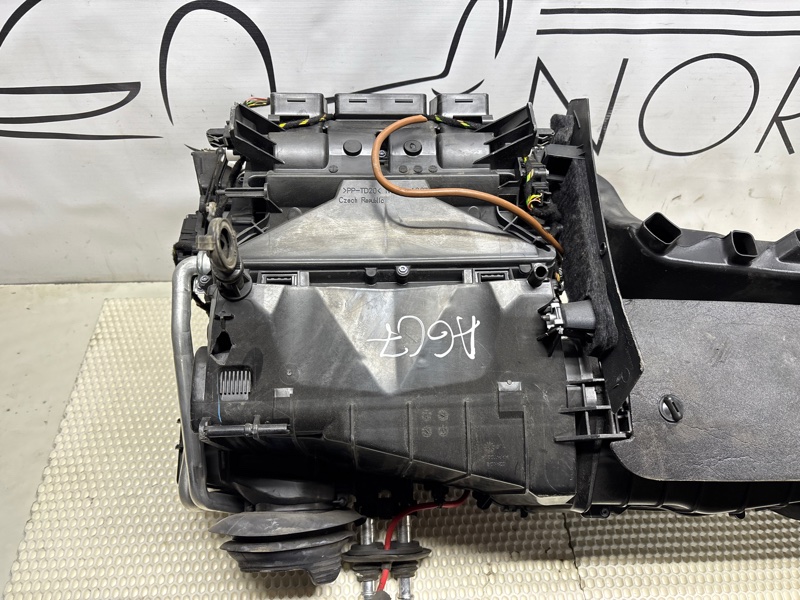 Отопитель в сборе (печка) A6 C7 2015 Отопитель в сборе (печка) A6 C7 2015