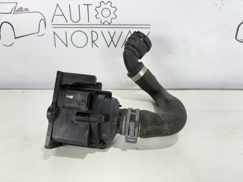 Патрубки системы охлаждения A4 B8 2012 CJC 2.0 tdi Патрубки системы охлаждения A4 B8 2012 CJC 2.0 tdi