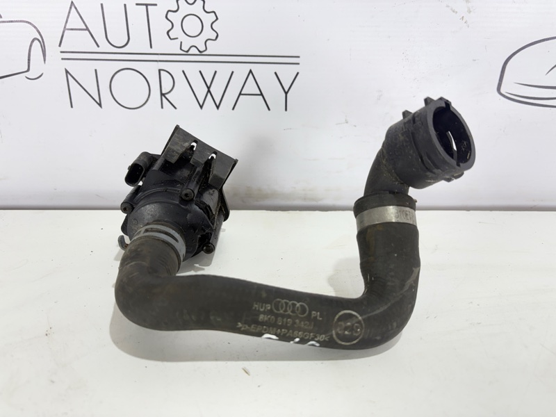 Патрубки системы охлаждения AUDI A4 B8 CJC 2.0 tdi Патрубки системы охлаждения AUDI A4 B8 CJC 2.0 tdi