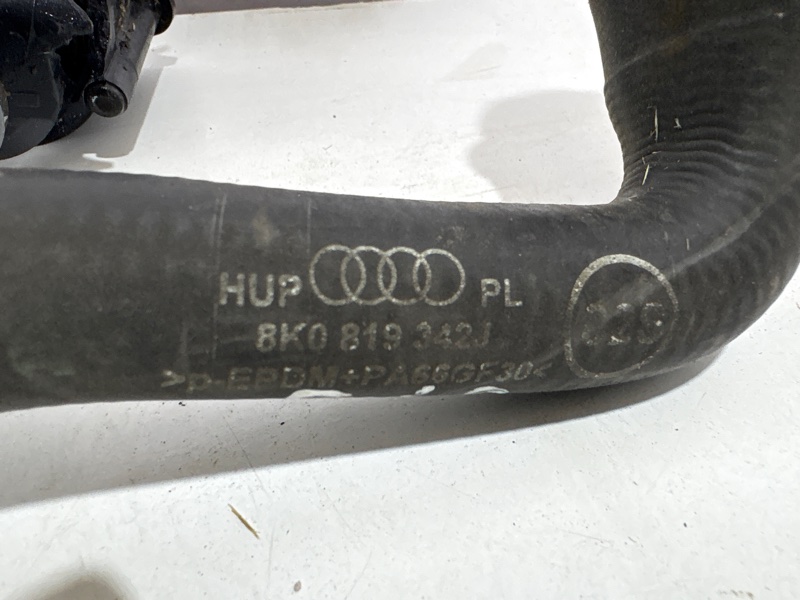 Патрубки системы охлаждения A4 B8 2012 CJC 2.0 tdi Патрубки системы охлаждения A4 B8 2012 CJC 2.0 tdi