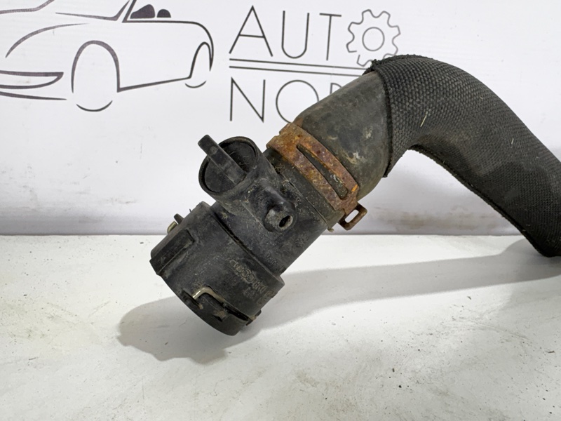 Патрубок системы охлаждения A4 B8 2012 CJC 2.0 tdi Патрубок системы охлаждения A4 B8 2012 CJC 2.0 tdi