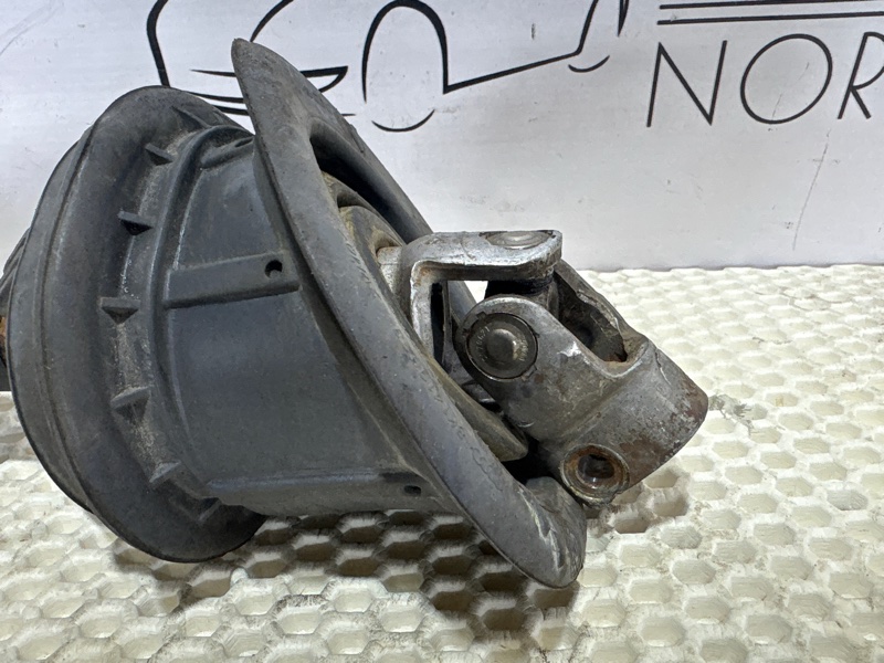 Рулевой карданчик AUDI A4 B8 Рулевой карданчик AUDI A4 B8