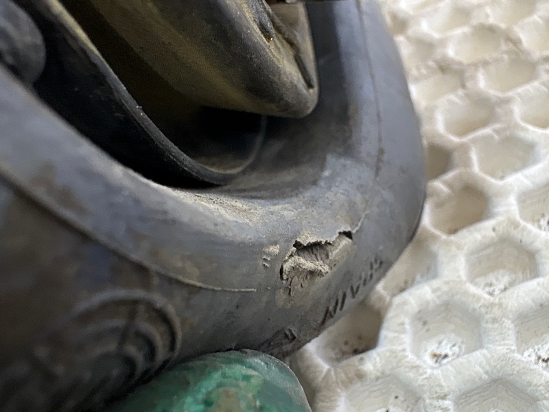 Рулевой карданчик A4 B8 2011 Рулевой карданчик A4 B8 2011