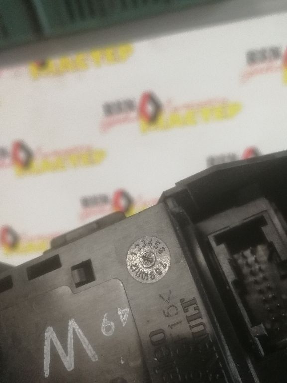 Переключатель подрулевой (стрекоза) Scenic 2003 2