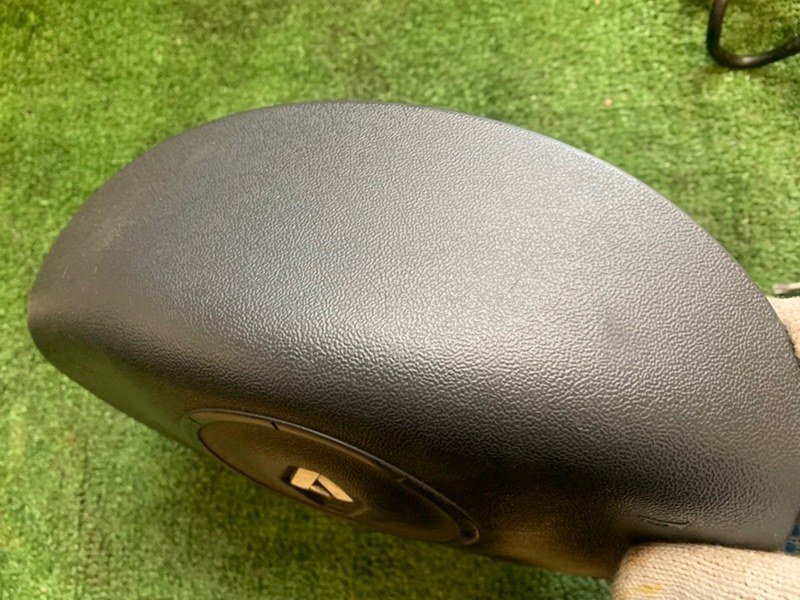Подушка безопасности водителя Renault Scenic