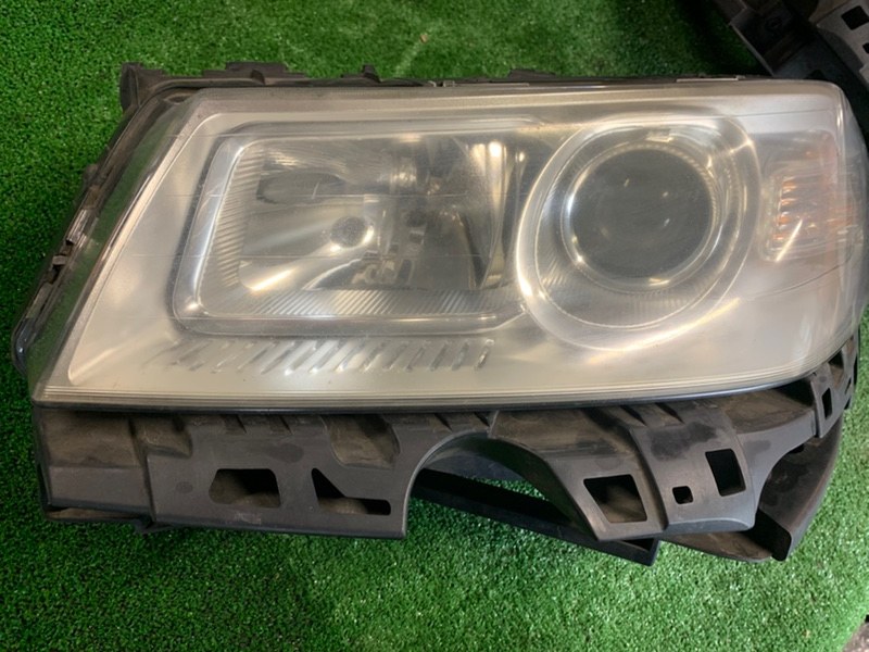Фара левая Renault Megane 2010 7701063218 Б/У