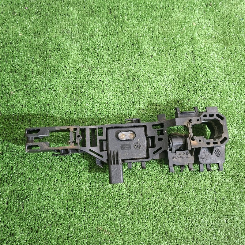 Скелет ручки наружной передней левой Renault Megane Б/У