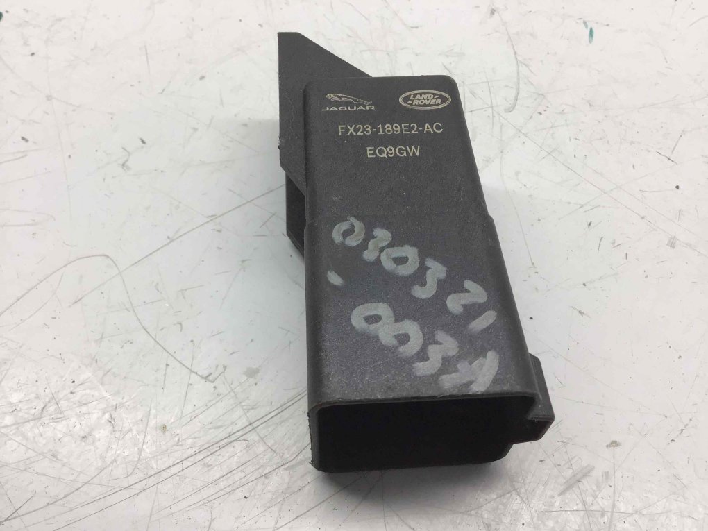 Реле накала свечей Land Rover Discovery 4 2013 L319 FX23-189E2-AC контрактная