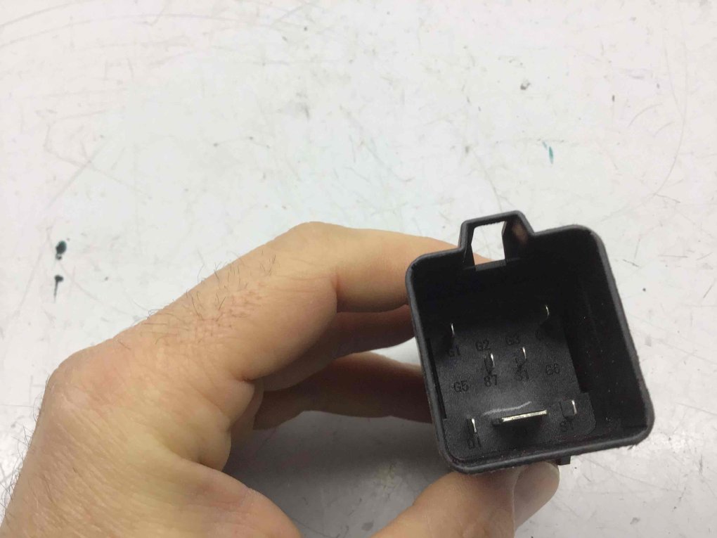 Реле накала свечей Discovery 4 2013 L319