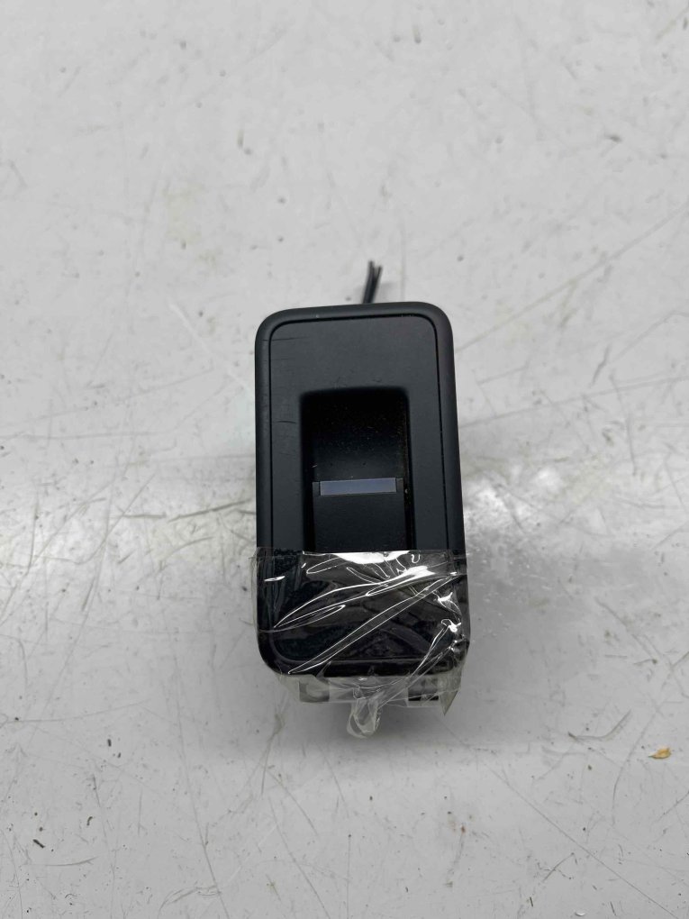 Кнопка стеклоподъемника Land Rover Range Rover Sport 2016 L494 FK72-14717-AB контрактная