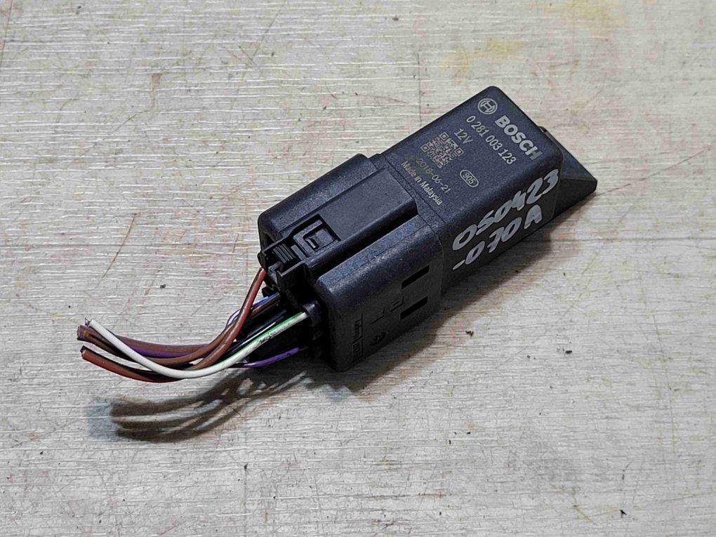 Реле накала свечей Land Rover Range Rover Sport L494