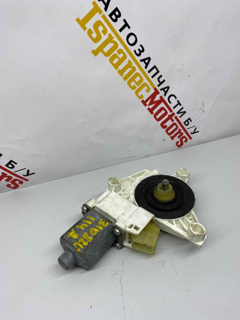 Моторчик стеклоподъемника задний правый Mercedes-Benz GL 2008 X164 A2518200208 контрактная