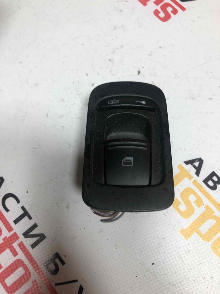 Кнопка стеклоподъемника Porsche Cayenne 2006 7L5959851C контрактная
