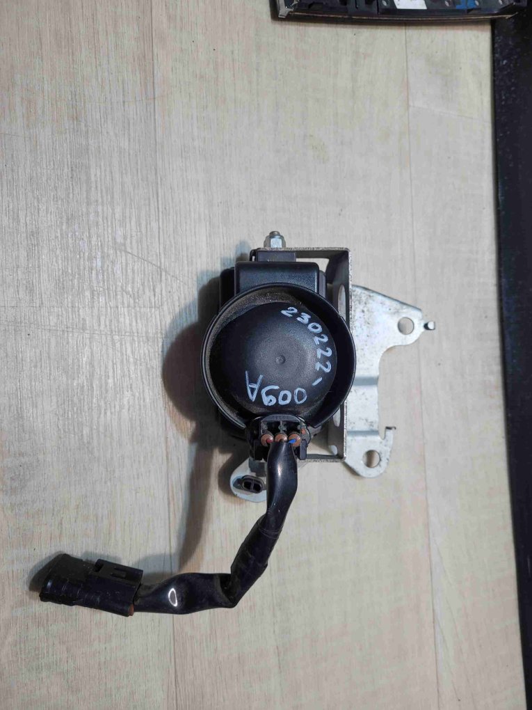 Сирена Toyota Land Cruiser Prado 2015 89040-60050 контрактная