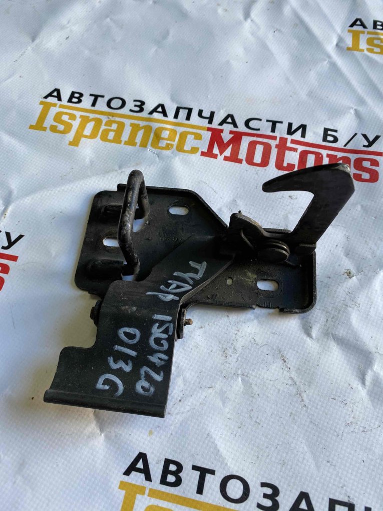 Запчасть замок капота Volkswagen Touareg 2006 контрактная Замок капота Volkswagen Touareg 2006 контрактная