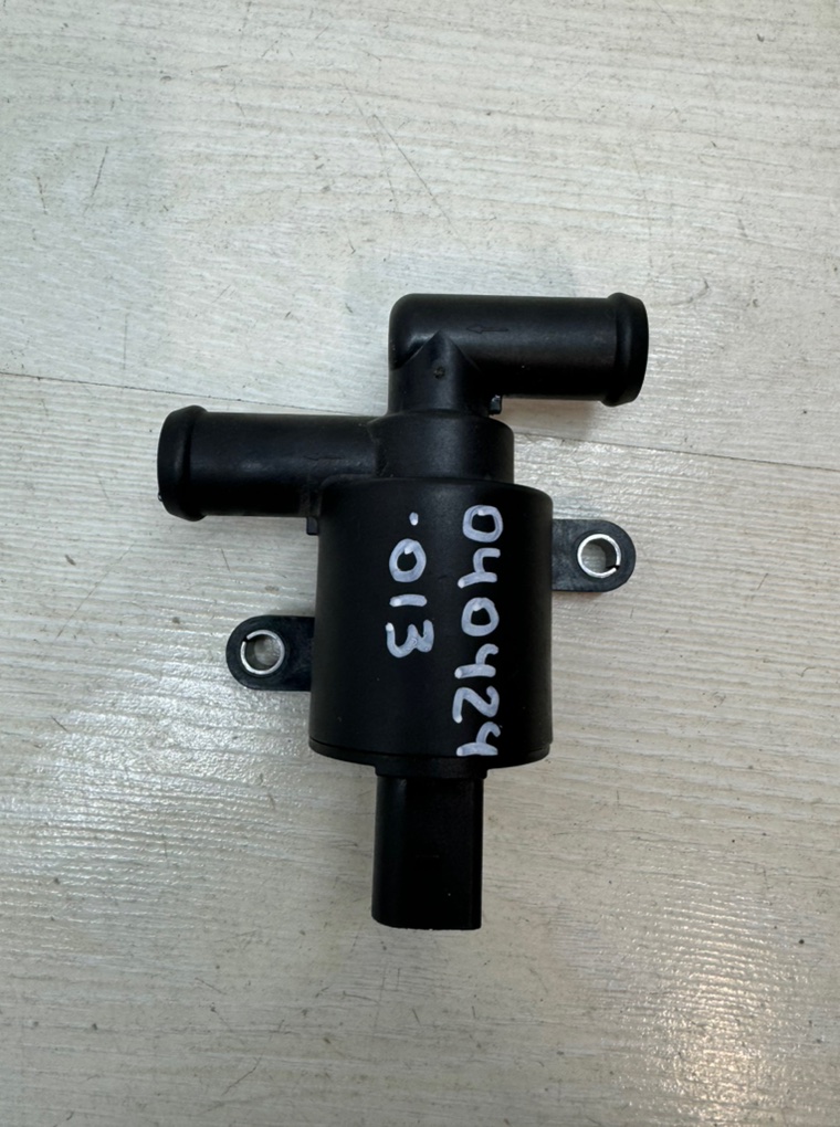 Клапан электромагнитный Audi Q7 2020 4M DCBD 4H0121671D контрактная