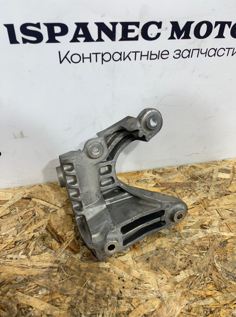 Кронштейн двигателя левый Wrangler 2020 JL 2.0