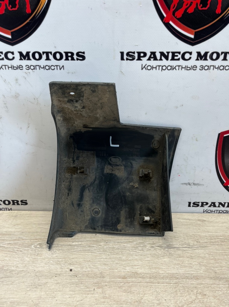 Молдинг крыла переднего левого Discovery 5 2017 L462 3.0