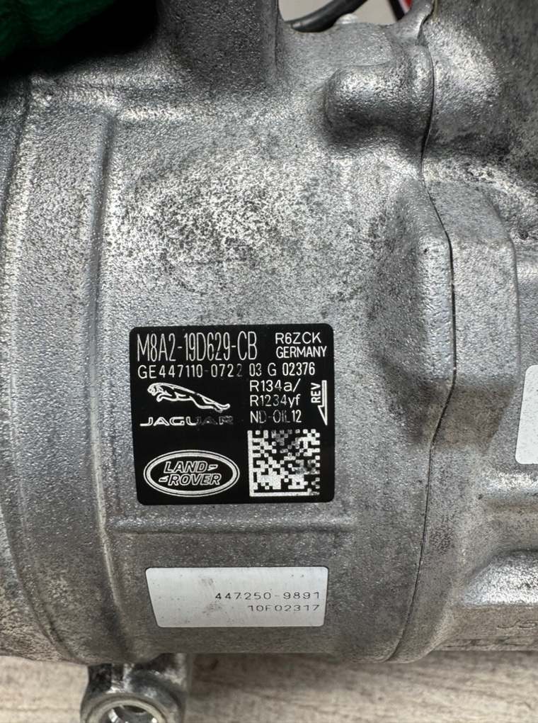Компрессор кондиционера Range Rover 2023 L460 3.0 D