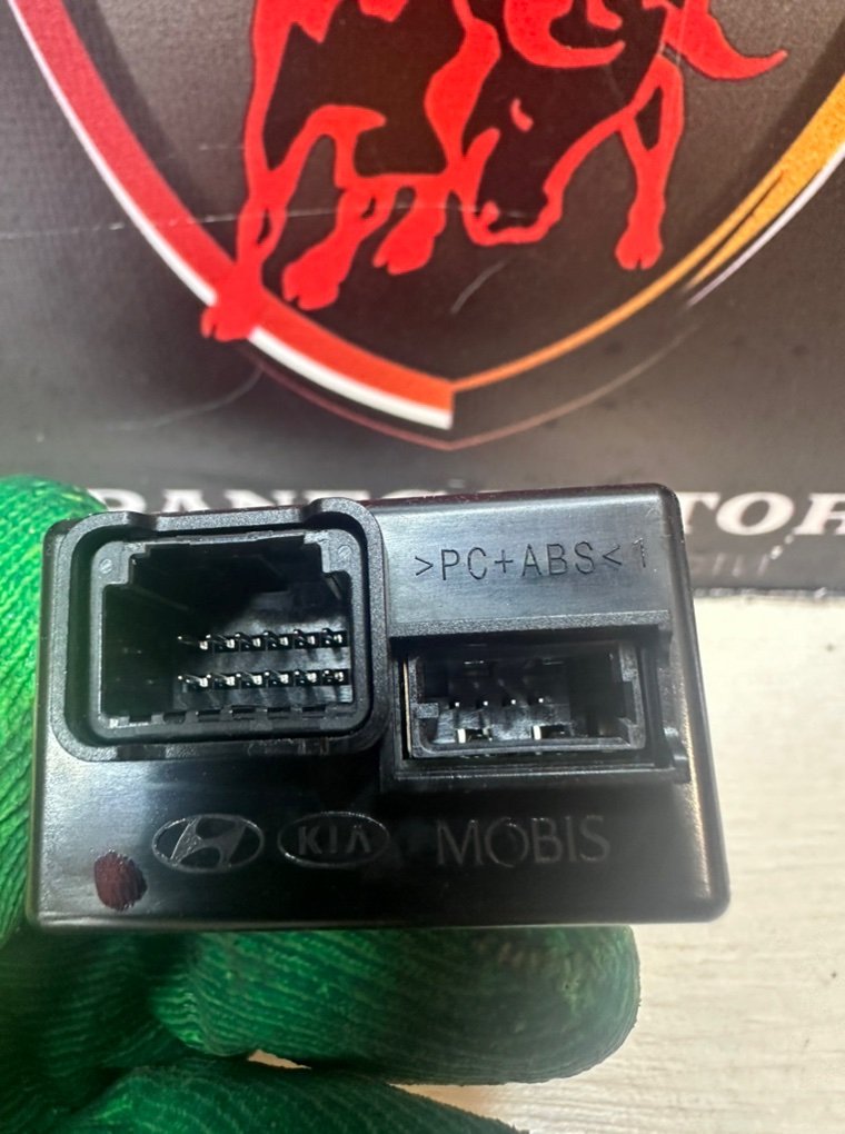 Разъем AUX / USB Sorento Prime 2018 UM