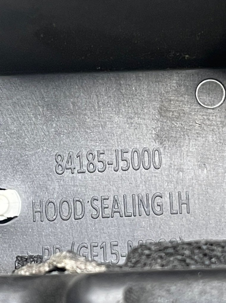 Пластик моторного отсека Stinger 2021 CK 3.3T