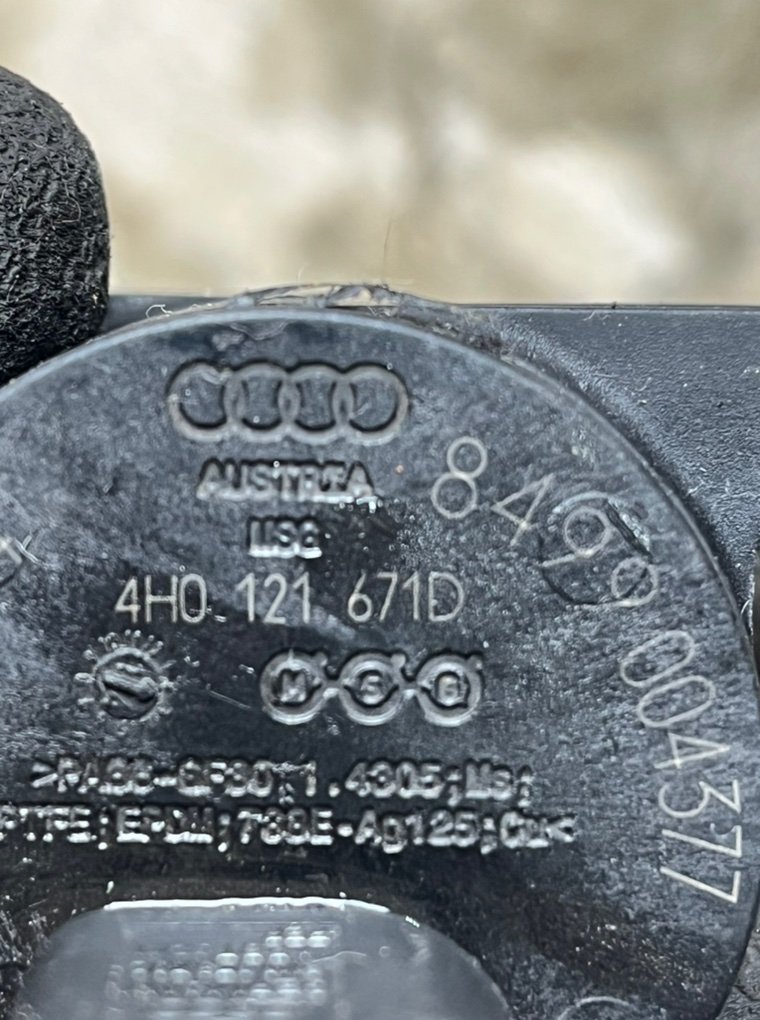 Клапан электромагнитный A8 2014 D4(4H)