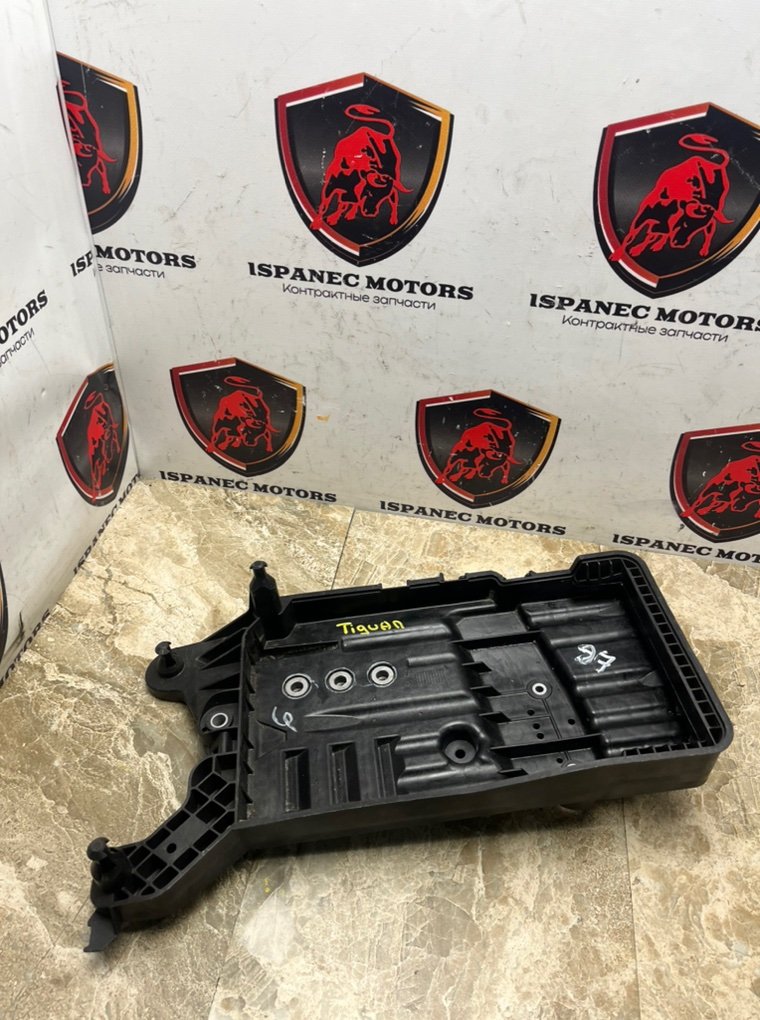 Подставка под аккумулятор Volkswagen Tiguan 2021 AD1 1.5 5qf915321c контрактная