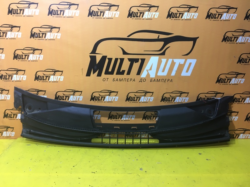 Жабо Mercedes Vito W639 Жабо Mercedes Vito W639