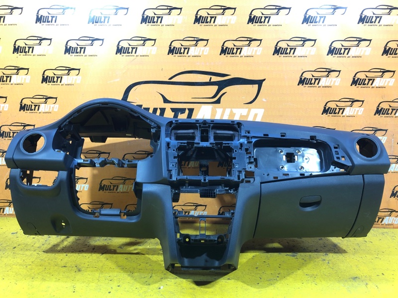 Торпедо Renault Logan 2 2013 Торпедо Renault Logan 2 2013