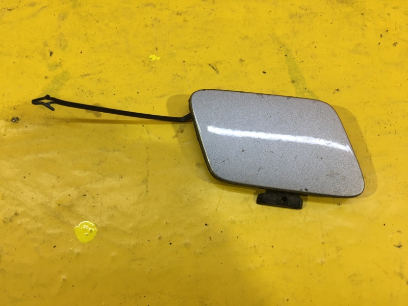 Заглушка бампера передняя Audi A4 2015-2019 B9 8w0807241 новая