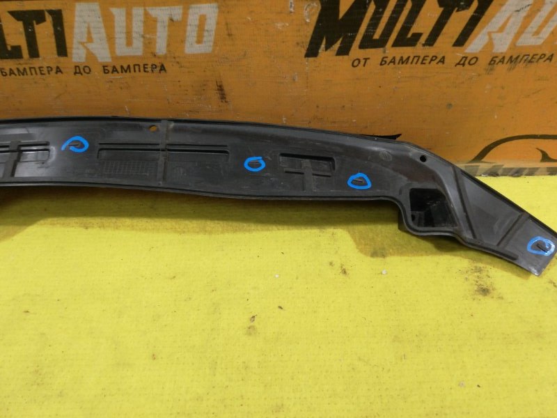 Пыльник замковой панели передний A5 2019- F5