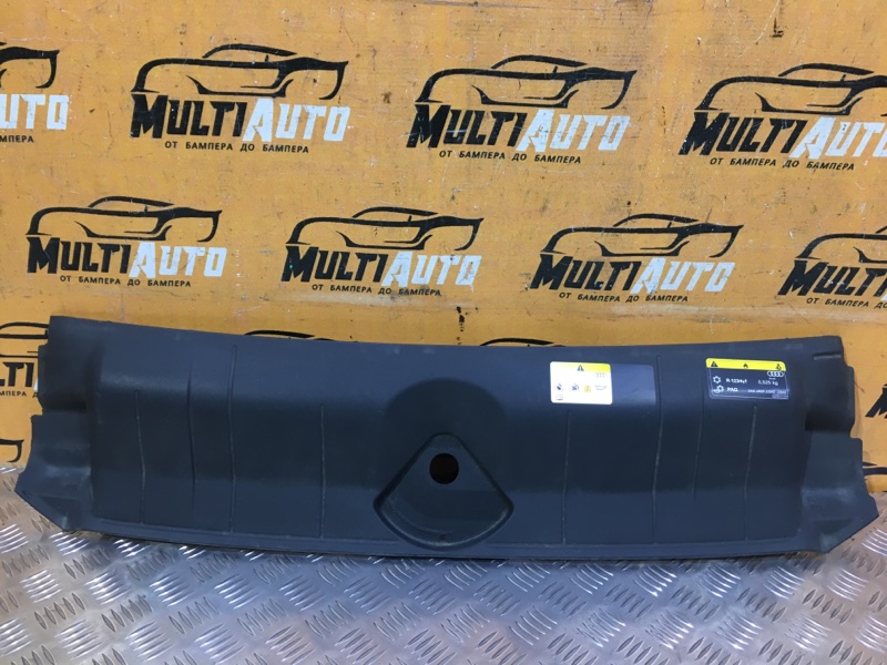 Накладка замковой панели передняя Audi A5 2016- F5 8W6807081 новая