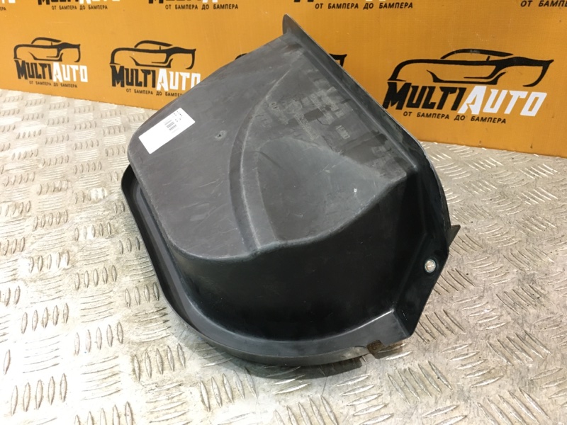 Накладка водостока передняя Macan 2013-2018 95b