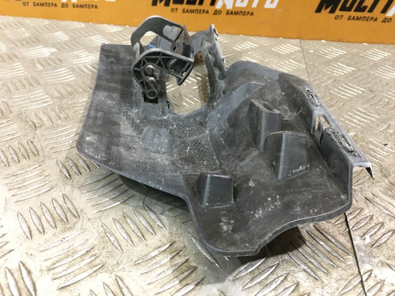 Кронштейн бампера передний левый A6 2018-2023 C8