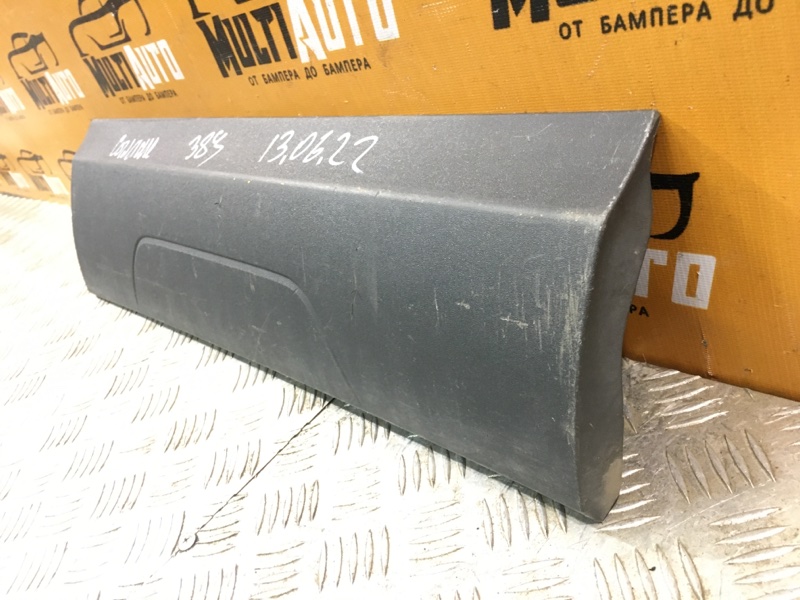 Накладка двери задняя правая Audi Q3 8U