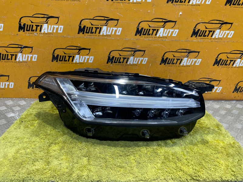 Фара правая Volvo XC90 2014-2019 2 31656990 новая