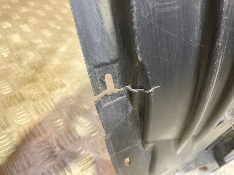 Подкрылок задний левый MDX 2007- 2